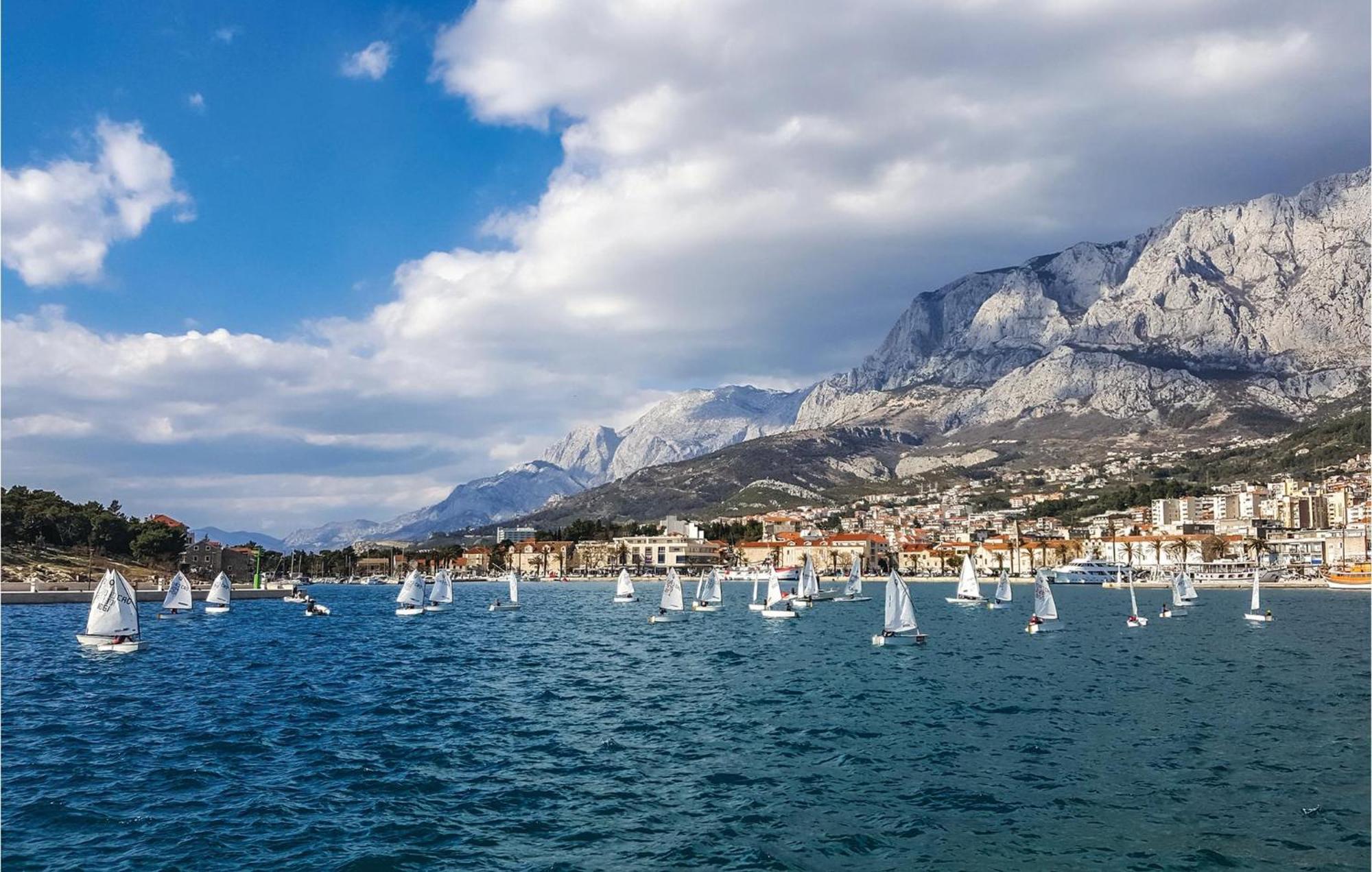 1 Bedroom Beautiful Apartment In Baška Voda المظهر الخارجي الصورة