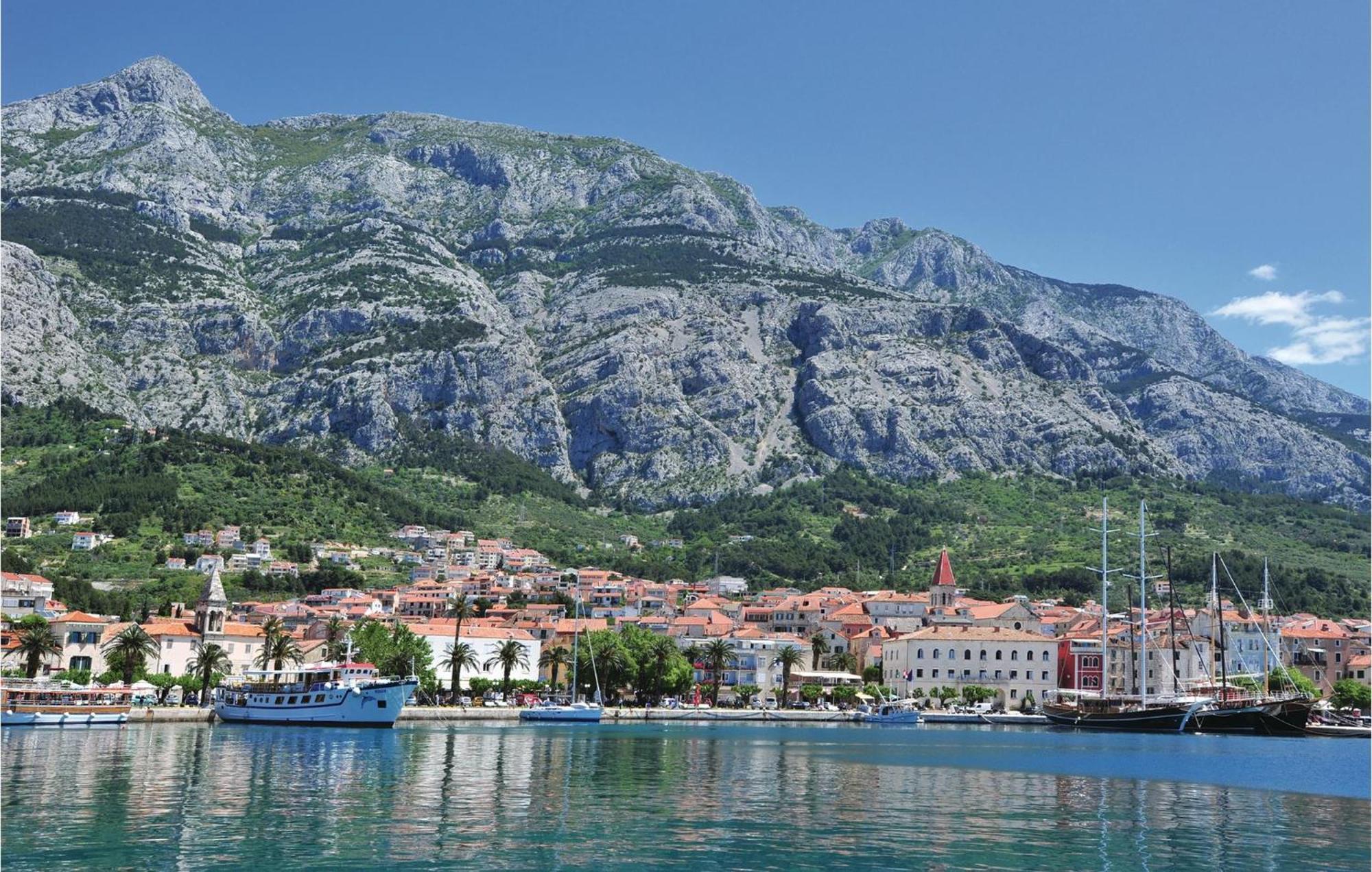 1 Bedroom Beautiful Apartment In Baška Voda المظهر الخارجي الصورة