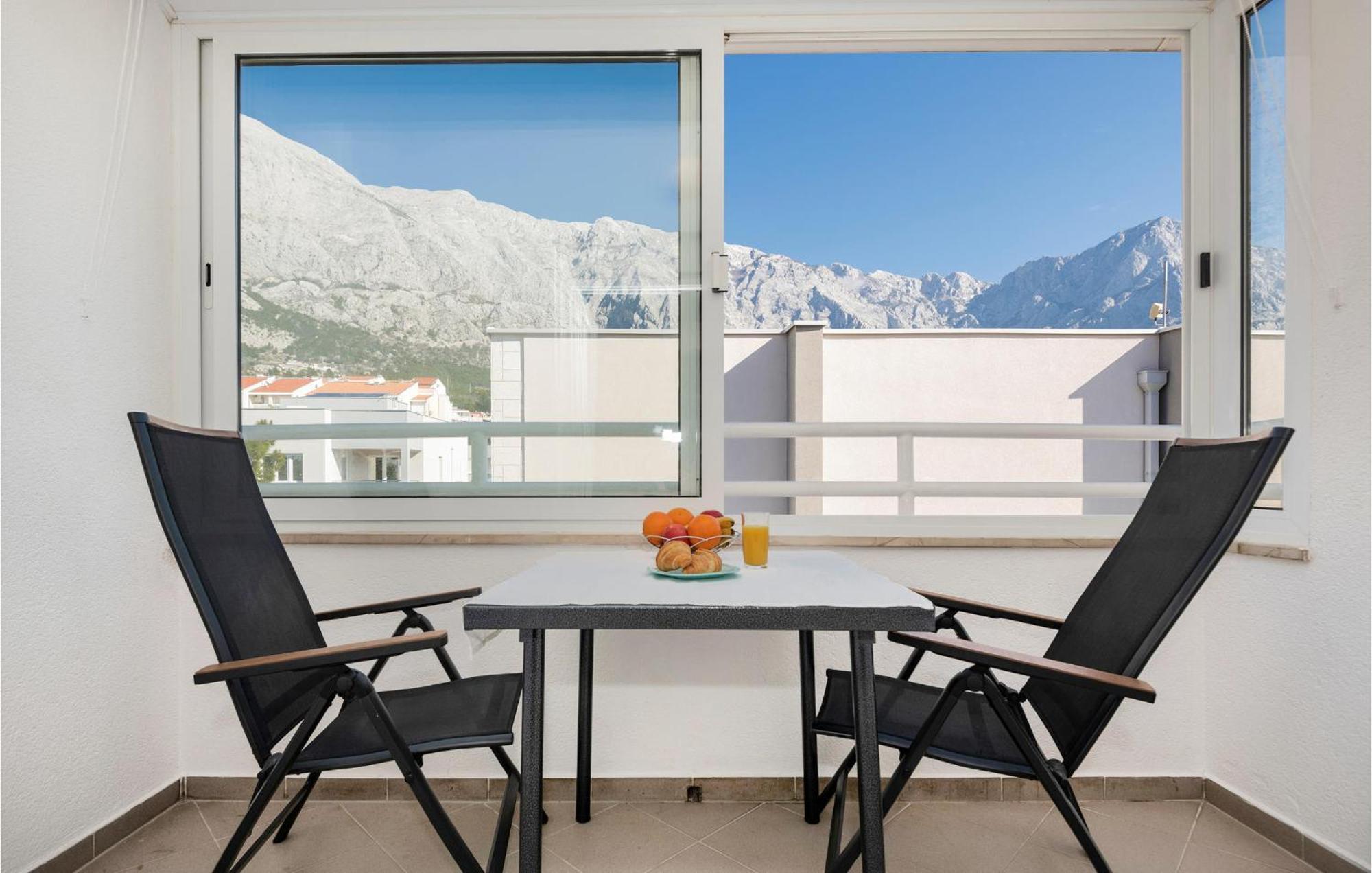 1 Bedroom Beautiful Apartment In Baška Voda المظهر الخارجي الصورة